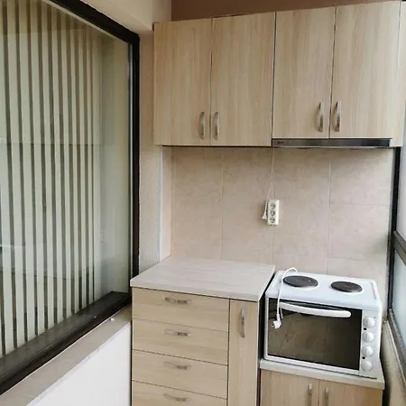 דירה Apartament Izgrev בורגאס